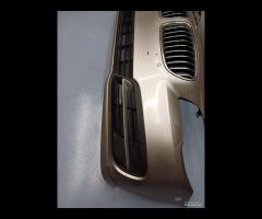 PARAURTI ANTERIORE CON SENSORI DI PARCHEGGIO BMW F - 16