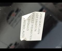 PARAURTI POSTERIORE CON SENSORI DI PARCHEGGIO SEAT - 6