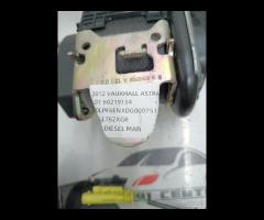 CINTURA DI SICUREZZA ANTERIORE CON PRETENSIONATORE - 12