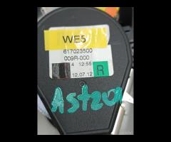 CINTURA DI SICUREZZA ANTERIORE CON PRETENSIONATORE