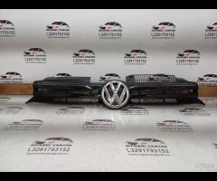 GRIGLIA ANTERIORE PER VOLKSWAGEN GOLF VI (5K1) 200