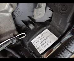 VOLANTE MULTIFUNZIONE IN PELLE 2014 RENAULT ZOE (B - 18