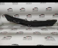 SUPPORTO STAFFA CENTRALE PARAURTI ANTERIORE MERCED