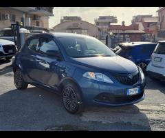 Lancia Ypsilon 1.0 FireFly Hybrid Silver Plus - 8
