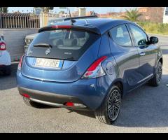 Lancia Ypsilon 1.0 FireFly Hybrid Silver Plus - 13