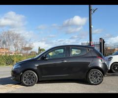 Lancia Ypsilon 1.0 FireFly 5 porte S&S Hybrid Gold - 13