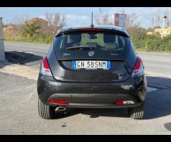 Lancia Ypsilon 1.0 FireFly 5 porte S&S Hybrid Gold - 15