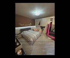 Casa singola con cortile e terrazzino ad Acireale