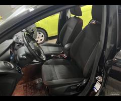 Ford Fiesta 1.4 5p. Bz.- GPL Titanium 2016 - 16