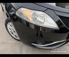 Lancia Ypsilon 1.2 69 CV 5 porte GPL Ecochic Gold