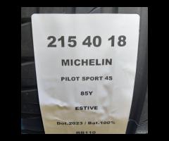 2 GOMME 215 40 18 MICHELIN RB110