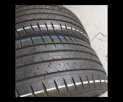 2 GOMME 215 40 18 MICHELIN RB110