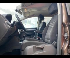 VOLKSWAGEN - Touran - 1.6 TDI Trendline BMT - FINA - 13