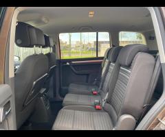 VOLKSWAGEN - Touran - 1.6 TDI Trendline BMT - FINA - 19
