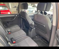 VOLKSWAGEN - Touran - 1.6 TDI Trendline BMT - FINA - 21