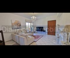 Quadrilocale con mansarda e garage a Mascali