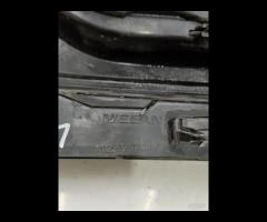 MASCHERINA FENDINEBBIA PARAURTI ANTERIORE SINISTRA - 20