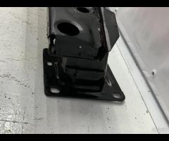 RINFORZO TRAVERSA PARAURTI SUPPORTO POSTERIORE AUD - 17