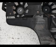 SUPPORTO STAFFA CENTRALE PARAURTI POSTERIORE BMW F - 9