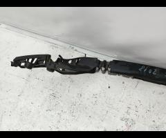 SUPPORTO STAFFA CENTRALE PARAURTI POSTERIORE BMW F - 19