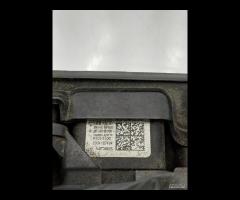 RIVESTIMENTO MANIGLIA DEL PORTELLONE (TELECAMERA) - 23