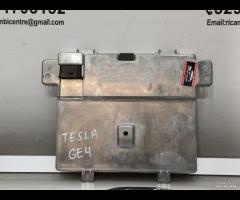 CENTRALINA STAZIONE RICARICA WIRELESS TESLA MODEL