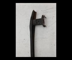 RINFORZO TRAVERSA PARAURTI SUPPORTO POSTERIOR MERC - 19