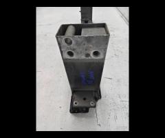 RINFORZO TRAVERSA PARAURTI ANTERIORE JAGUAR XE X76 - 22