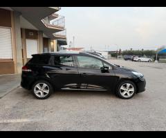 Renault Clio Sporter 1.2 75CV Wave - 9