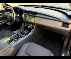 Jaguar XF 2.0 D 163 CV Prestige -Automatica
