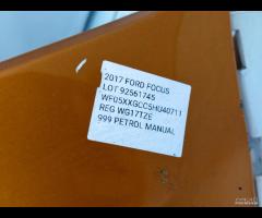 PARAFANGO ANTERIORE DESTRO DX FORD FOCUS III BJ 20 - 9