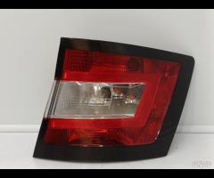 FARO FANALE STOP POSTERIORE DX SKODA FABIA III NJ5