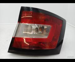 FARO FANALE STOP POSTERIORE DX SKODA FABIA III NJ5 - 6