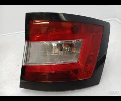 FARO FANALE STOP POSTERIORE DX SKODA FABIA III NJ5 - 8