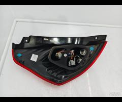 FARO FANALE STOP POSTERIORE DX FORD FIESTA VII MK7 - 16
