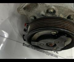 COMPRESSORE ARIA CONDIZIONATA 1.6TDI 105cv 77kw AU - 20