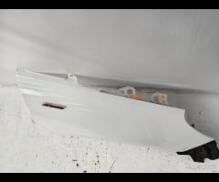 PARAFANGO ANTERIORE DESTRO DX FORD FIESTA MK8 HF H - 15