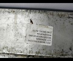 RINFORZO TRAVERSA PARAURTI SUPPORTO ANT MERCEDES E