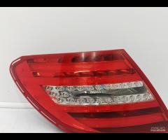FARO FANALE STOP POSTERIORE SX MERCEDES C220 W204