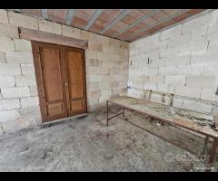 Fabbricato con terreno - 13