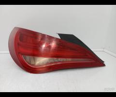 FARO FANALE STOP POSTERIORE SX MERCEDES CLA 220 C1