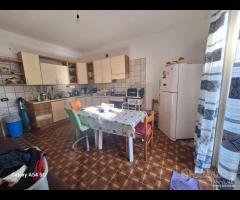 Carosino Casa semi-indipendente garage e giardino