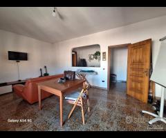 Carosino Casa semi-indipendente garage e giardino