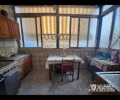 APPARTAMENTO con box auto di mq.30 - 23