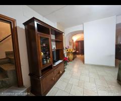 Via D'Alessandro , Intero stabile