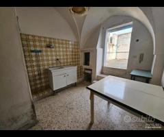 Via D'Alessandro , Intero stabile - 27