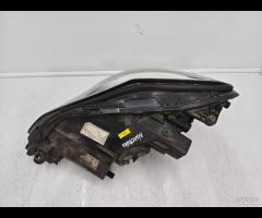 FARO FANALE ANTERIORE DESTRA BI-XENON MERCEDES C20 - 10