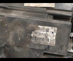 FARO FANALE ANTERIORE DESTRA BI-XENON MERCEDES C20 - 12