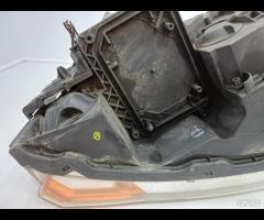 FARO FANALE ANTERIORE SINISTRA LR DISCOVERY III L3 - 19