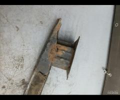 TRAVERSA RINFORZO PARAURTI POSTERIORE LAND ROVER F - 20